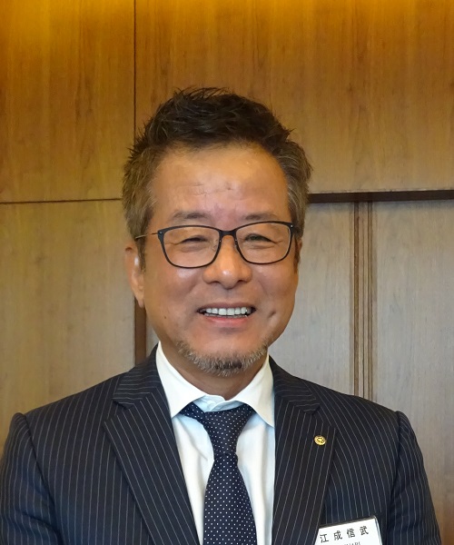 江成 信武